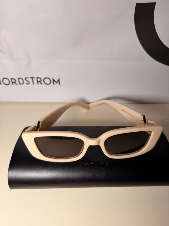 Amazon Accessories - Cream Slim Cat-Eye Sunglasses with Dark Lenses